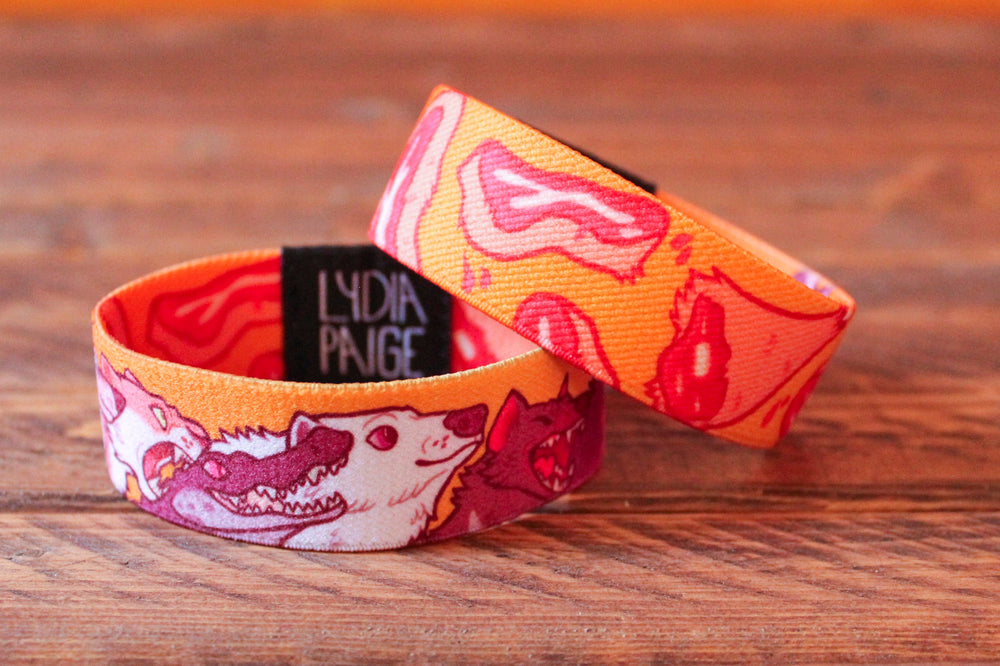 
            
                Load image into Gallery viewer, Hunt Fabric Bracelet
            
        