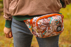 
            
                Load image into Gallery viewer, Fox Fanny Pack
            
        